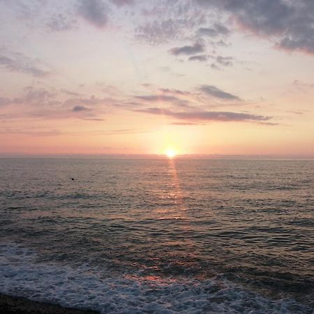 Apartments In The Historical Center Of Batumi, Near The Seaside Park Екстер'єр фото