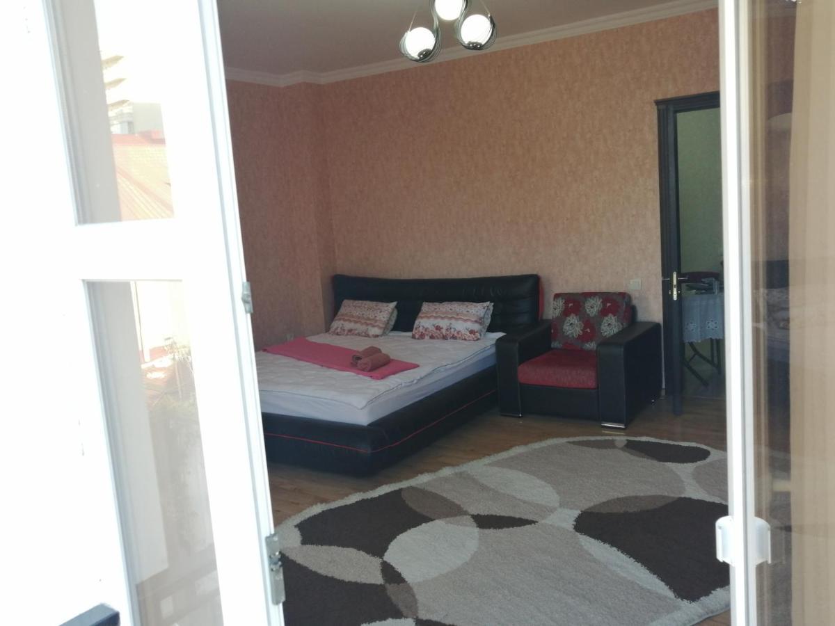 Apartments In The Historical Center Of Batumi, Near The Seaside Park Екстер'єр фото