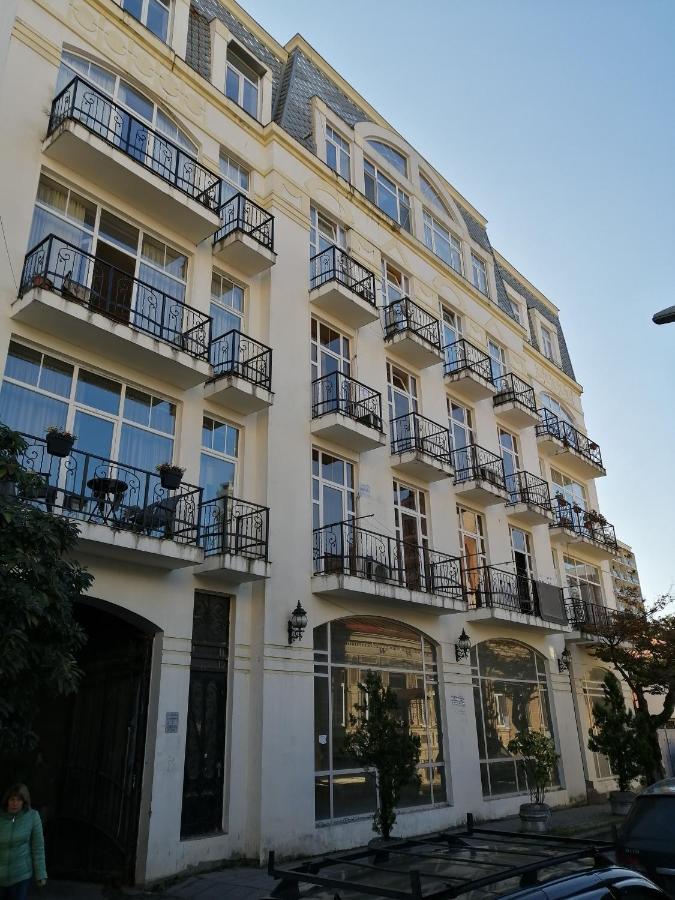 Apartments In The Historical Center Of Batumi, Near The Seaside Park Екстер'єр фото